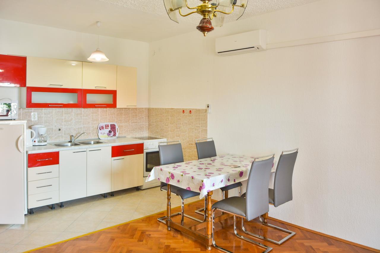 Apartments And Rooms Juki Senj  Extérieur photo